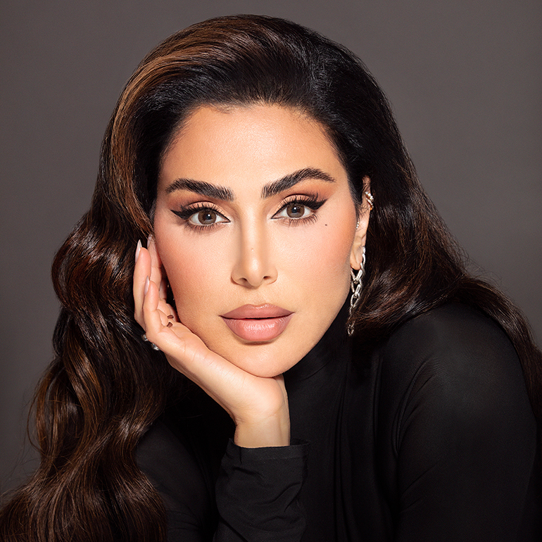 Beton Contact Lenses