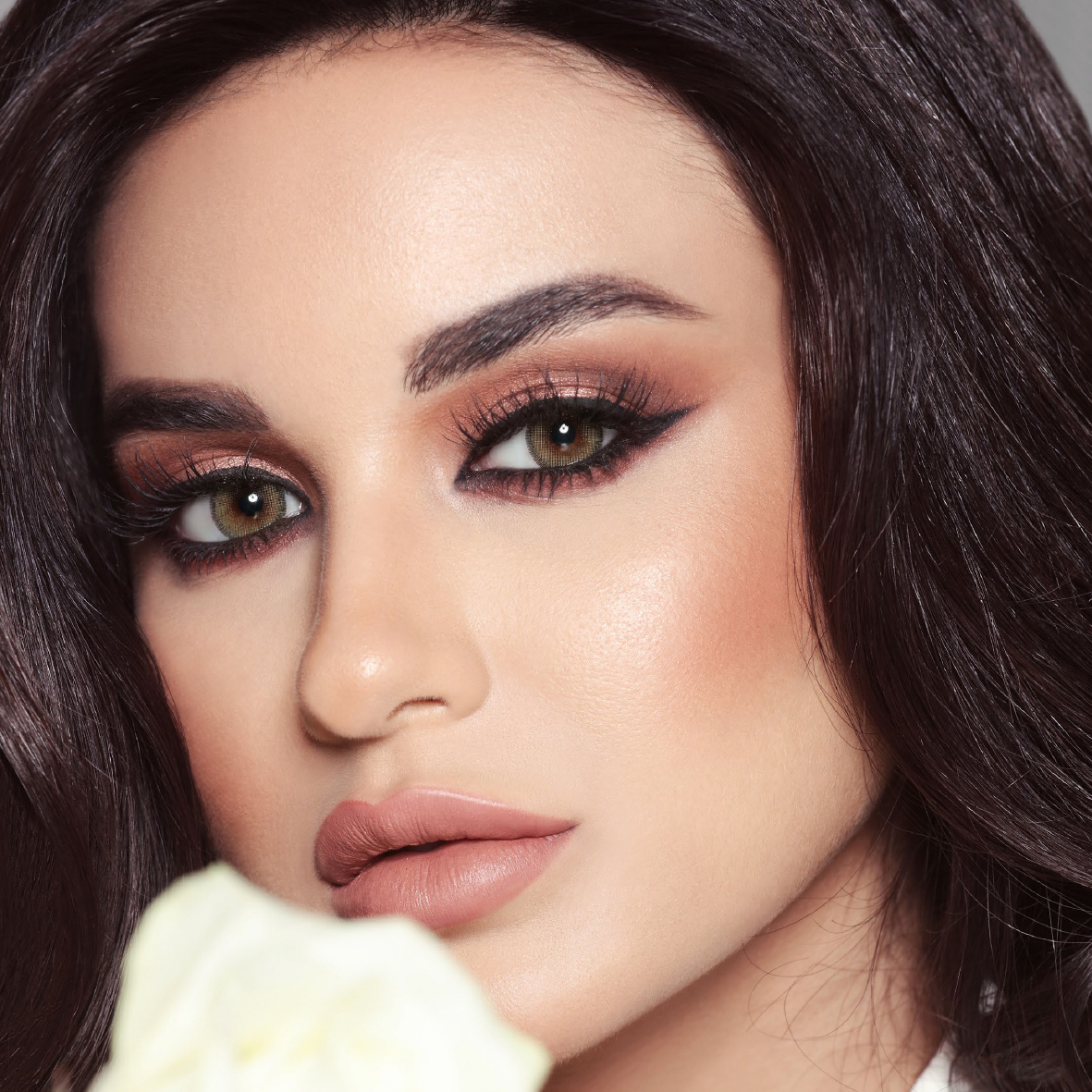 Olivian Contact Lenses